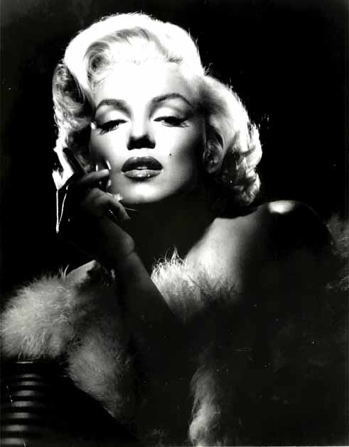 I love this photo of Marilyn Monroe She exudes beauty